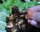 Foto langkah ke 4 dari resep Iga Penyet.