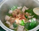 Hình bước làm 4 của món Canh mồng tơi giò sống cà chua 10 phút