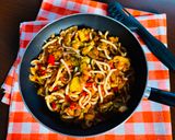 Gombás-brokkolis udon tészta recept fázis 3 fotója