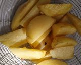 Foto langkah ke 1 dari resep Kentang Masak Kecap.