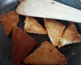 A picture of step 3 of Shahi Tukda Thandai Shots.