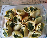 Foto del paso 8 de la receta: Lumaconi rellenos de espinacas gorgonzola y piñones