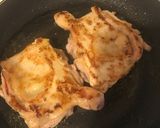 秋葵蒜片炒雞腿肉的食譜步驟3照片