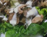 Foto del paso 9 de la receta: Salteado de pollo,🍗calabacin y champiñón en hojas de lechuga🥬🍄🟫🧅