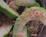 Gambar langkah 3 resipi Guava Asam Kulit Limau 🍅.