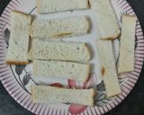 ગાર્લીક બટર બ્રેડ સ્ટીક (Garlic Butter Bread Stick Recipe In Gujarati) રેસીપી સ્ટેપ2ફોટો