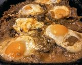 Foto del paso 2 de la receta: Bife de Carne Encebollado con Huevo