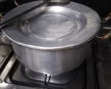 A picture of step 10 of Aalu mongray.