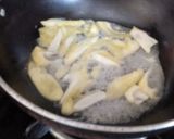 A picture of step 2 of Raw mango squash.