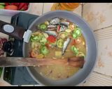Foto langkah ke 4 dari resep Tumis Sarden Tomat Hijau.