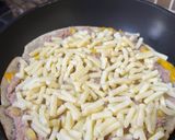 Foto langkah ke 3 dari resep Tortilla Tuna Mayo.