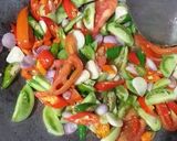 Foto langkah ke 3 dari resep Tongkol pedas saos tiram.