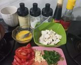 Foto langkah ke 1 dari resep Ayam tahu kuah tomat (Start 10m+).