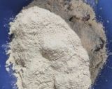 A picture of step 2 of Falhari shinghada thalipith.