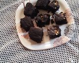 चाॅकलेट ब्राउनी इन कुकर (Chocolate Brownie In Cooker Recipe In Marathi) रेसिपी स्टेप 7 फोटो 
