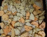 Foto del paso 2 de la receta: Matambre a la pizza con papas y batata al horno