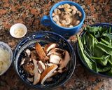 Foto del paso 1 de la receta: (VEGANO) FIDEOS DE SALSA CREMOSA CON HONGOS Y ESPINACA🎵🧉🫶