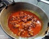 A picture of step 5 of Lauki kay koftay.