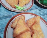 Foto langkah ke 4 dari resep Risol segitiga.