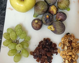 Foto del paso 1 de la receta: Pavo al horno con manzana, higos, uvas, pasas y frutos secos