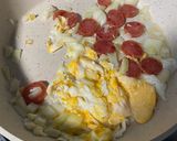 รูปขั้นตอนการทำที่ 2 ของ ข้าวผัดกุนเชียง 🍳