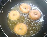 Foto langkah ke 7 dari resep Donat Lembut Tanpa Kentang.