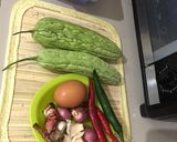 Foto langkah ke 1 dari resep Tumis pare telor.
