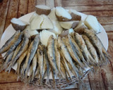 Foto del paso 5 de la receta: Xoubas fritas con cachelos