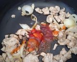 Foto langkah ke 2 dari resep Chicken Tortilla Wrap.