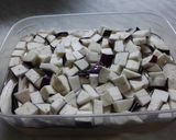 A picture of step 1 of Baked Conchiglioni alla Norma.