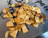 Une image de l'étape 3 de Ramens au bœuf, champignons, tomates, prune et coriandre.