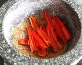 A picture of step 3 of Harissa sauce.