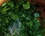 A picture of step 1 of Dhaniya Chutney.