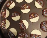 Foto del paso 9 de la receta: Galletitas de maicena 🍪