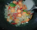 Foto langkah ke 2 dari resep 09. Udang Mawut Pedas Asam Manis.