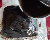 A picture of step 4 of Dark Chocolate Cake.