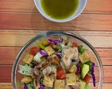 Foto langkah ke 5 dari resep Chicken Caesar Salad + Croutons + Salad dressing Vinaigrette.