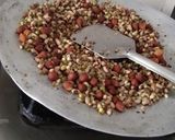 मोड आलेले  कडधान्य रस्सा (KADDHANY RASSA RECIPE IN MARATHI) रेसिपी स्टेप 2 फोटो 