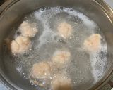 Foto langkah ke 3 dari resep Sup bola bola udang.