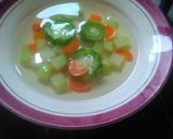 Foto langkah ke 5 dari resep Sayur bening oyong.