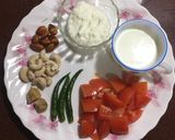 A picture of step 2 of Tomato Paneer.