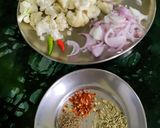 A picture of step 1 of Aniseeds Roasted Cauliflower Florets.