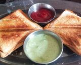 ચીઝ સેન્ડવીચ (Cheese Sandwich Recipe In Gujarati) રેસીપી સ્ટેપ3ફોટો
