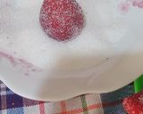 صورة لخطوة 2 من وصفة تجميد الفراولة على شكلها🍓