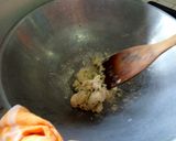Foto langkah ke 1 dari resep Keripik Pangsit Bawang Mocaf.