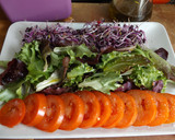 Foto del paso 1 de la receta: Ensalada de lechuga con brotes de rábanos y semillas