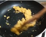 A picture of step 2 of Besan ladoo.