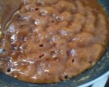 A picture of step 3 of Pumpkin seeds chikki.