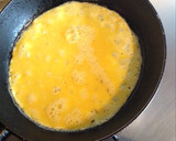 Foto del paso 3 de la receta: Omelette especial de jamón y queso