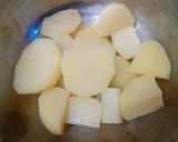 Foto langkah ke 1 dari resep Stik Kentang Keju sederhana.